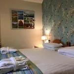 بيت ضيافة The Priory 4*