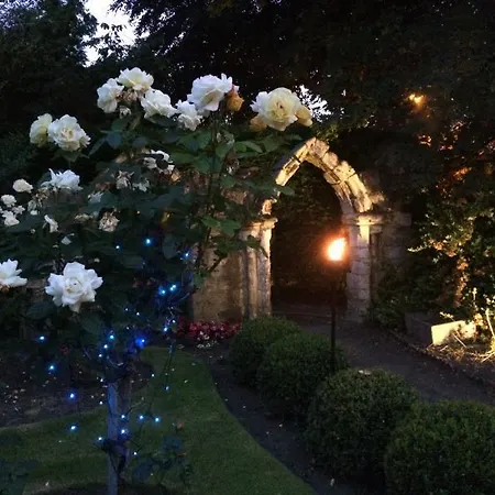 The Priory 招待所