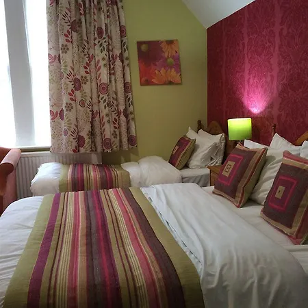 Гостевой дом The Priory 4*