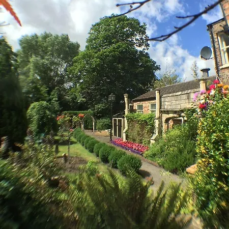 The Priory Pensjonat 4*