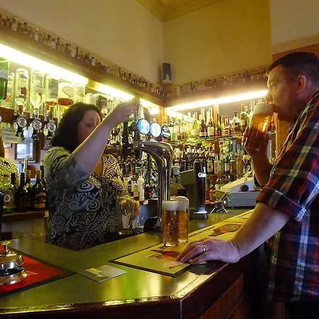 The Priory בית הארחה 4*