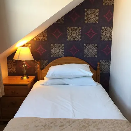 בית הארחה The Priory