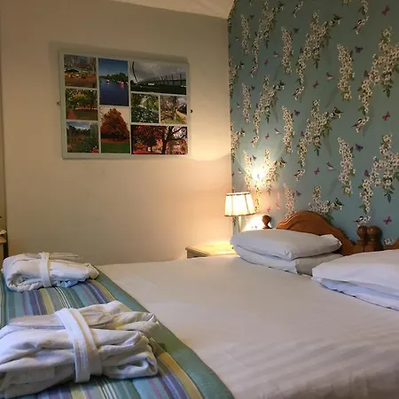 Pensjonat The Priory 4*