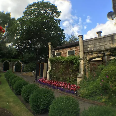 The Priory 4* יורק