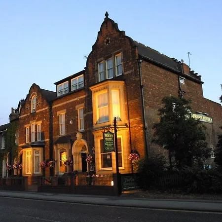 בית הארחה The Priory 4*