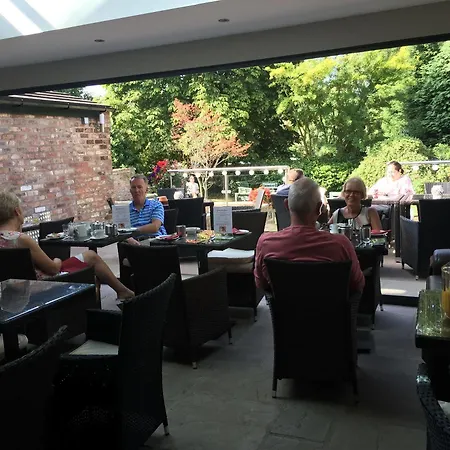 The Priory בית הארחה יורק